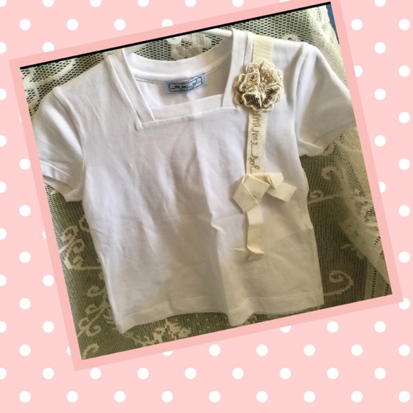 Mi mi sol top with sequin flower appliqués. - Picture 1 of 7